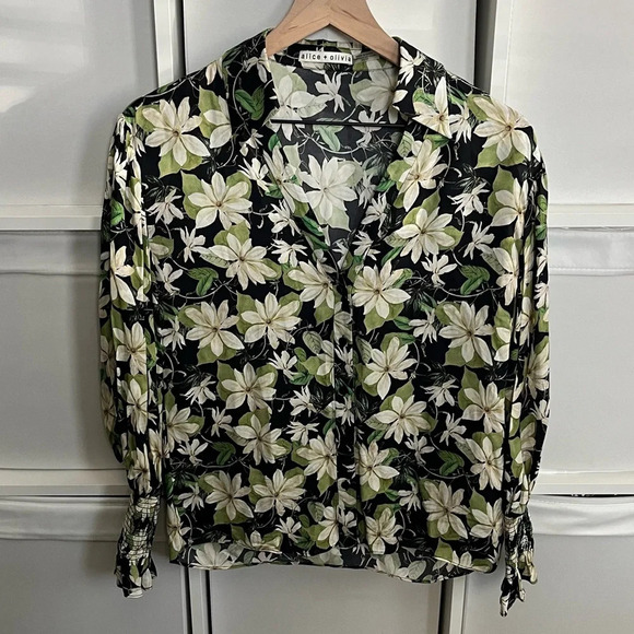 Alice + Olivia Julius Collared Blouse & Olivia Bootcut Pant in Leaf Green - Picture 3 of 8